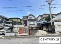 駐車2台可！土地62.18坪！各階にキッチン＆トイレ有！閑静な住宅地！二世帯住宅としても◎
