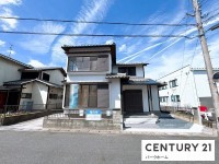 駐車3台可！全居室6帖以上の広々としたリノベーション住宅！前面道路約6.9ｍ