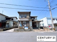 駐車3台可！全居室6帖以上の広々としたリノベーション住宅！前面道路約6.9ｍ