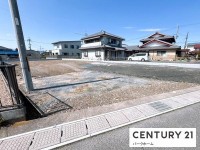 滋賀県草津市を中心とした不動産売買のセンチュリー21 パークホーム｜スタッフのオススメ物件や、オープンハウス・現地説明会など最新情報をお届け 建築条件無！土地53.53坪！間口約13.12ｍ！平坦地！お好きな建築会社で建築できます！
