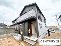 駐車4台可！長期優良住宅！耐震等級3取得！オール電化住宅！
制震ダンパー搭載物件！安心して生活できる仕様が魅力です！

