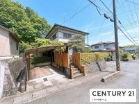 滋賀県草津市を中心とした不動産売買のセンチュリー21 パークホーム｜スタッフのオススメ物件や、オープンハウス・現地説明会など最新情報をお届け 大和ハウス工業施工の家！南東角地！南庭！駐車場付き！全居室6帖以上！内外装リフォーム歴有！