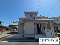 駐車3台可！オール電化！太陽光発電3.6KW！角地！買い物施設等徒歩圏内！