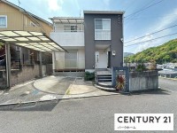 駐車2台可！2階リビングの窓からびわ湖花火大会鑑賞可！角地！
日当たり・眺望良好！アイランドキッチン！広々ＬＤＫ約20帖