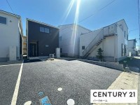 駐車2台可！耐震等級３！全居室収納！前道幅員7.6ｍ！買い物施設近く生活至便！
