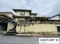 滋賀県草津市を中心とした不動産売買のセンチュリー21 パークホーム｜スタッフのオススメ物件や、オープンハウス・現地説明会など最新情報をお届け 駐車2台可！南向き！土地62.41坪！高台につき日当たり良好！広々ルーフバルコニー！