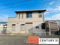 滋賀県草津市を中心とした不動産売買のセンチュリー21 パークホーム｜スタッフのオススメ物件や、オープンハウス・現地説明会など最新情報をお届け JR南草津駅歩15分！セキスイハイム施工の物販店舗付注文住宅！両面道路！
土地52.63坪！リフォーム履歴有！近隣の生活環境が整った閑静な住宅地
