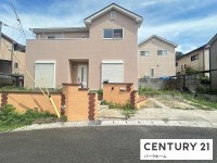 滋賀県草津市を中心とした不動産売買のセンチュリー21 パークホーム｜スタッフのオススメ物件や、オープンハウス・現地説明会など最新情報をお届け 2026年8月 内外装リフォーム完成！駐車2台可！全居室6帖以上！全居室収納！即入居可能！