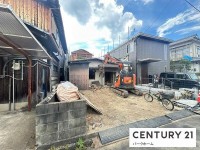 滋賀県草津市を中心とした不動産売買のセンチュリー21 パークホーム｜スタッフのオススメ物件や、オープンハウス・現地説明会など最新情報をお届け 建築条件無！JR瀬田駅徒歩16分！更地渡し！閑静な住宅地！
小学校、買い物施設等徒歩圏内で生活至便！お好きなハウスメーカー・工務店で建築できます！