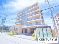 滋賀県草津市を中心とした不動産売買のセンチュリー21 パークホーム｜スタッフのオススメ物件や、オープンハウス・現地説明会など最新情報をお届け 角住戸！眺望良好！全居室6帖以上！2022年10月リフォーム済（未使用）！
南東向きバルコニー！4階の開放感が魅力の3ＬＤＫ