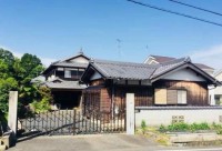 滋賀県草津市を中心とした不動産売買のセンチュリー21 パークホーム｜スタッフのオススメ物件や、オープンハウス・現地説明会など最新情報をお届け 離れのある2世帯住宅！離れにも風呂・トイレ・キッチン有！2018年に全面修繕済み！大人数の宿泊施設としても◎
