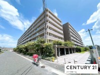 滋賀県草津市を中心とした不動産売買のセンチュリー21 パークホーム｜スタッフのオススメ物件や、オープンハウス・現地説明会など最新情報をお届け 2026年8月リノベーション！JR瀬田駅徒歩14分！ペット飼育可！6階部分！クリエイターが選ぶ家具照明付き！