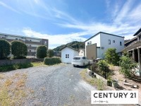 滋賀県草津市を中心とした不動産売買のセンチュリー21 パークホーム｜スタッフのオススメ物件や、オープンハウス・現地説明会など最新情報をお届け 駐車2台可！オール電化！太陽光発電＆蓄電池！敷地77.12坪！2018年建築！