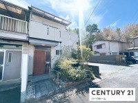 滋賀県草津市を中心とした不動産売買のセンチュリー21 パークホーム｜スタッフのオススメ物件や、オープンハウス・現地説明会など最新情報をお届け JR膳所駅徒歩19分！敷地47.97坪！2面バルコニー！二間続きの和室！空室につき即御引き渡し可！