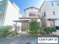 滋賀県草津市を中心とした不動産売買のセンチュリー21 パークホーム｜スタッフのオススメ物件や、オープンハウス・現地説明会など最新情報をお届け JR瀬田駅歩17分！全居室に収納スペース有！
