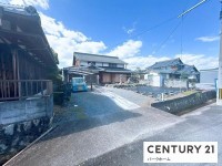 滋賀県草津市を中心とした不動産売買のセンチュリー21 パークホーム｜スタッフのオススメ物件や、オープンハウス・現地説明会など最新情報をお届け 建築条件無！土地約120坪！家庭菜園も可能な広さ！琵琶湖へのアクセスも良好！お好きな建築会社で建築できます！