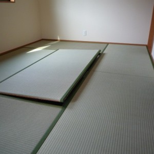 畳下収納庫
